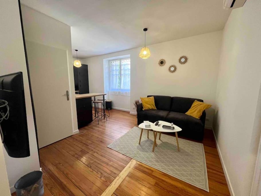 Appartement Climatise 4 Personnes / Centre-Ville Besancon Bagian luar foto